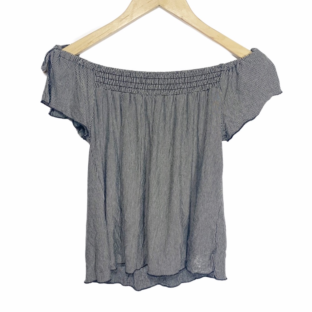 🎄 3/$15 AEO Soft and Sexy Tie Sleeve Top S